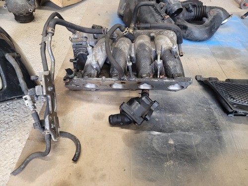Honda civic fn2 - inlet, manifold